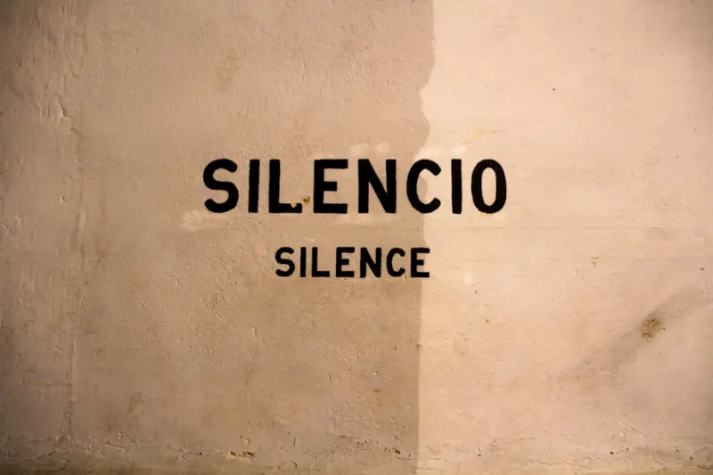 The Silent Power of Trust Signals in Ecommerce Design - Ecom Directory