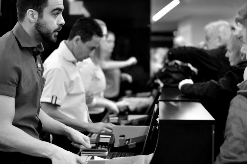 Turning Customers into Co‑Creators: A New Playbook for B2B Engagement - Ecom Directory